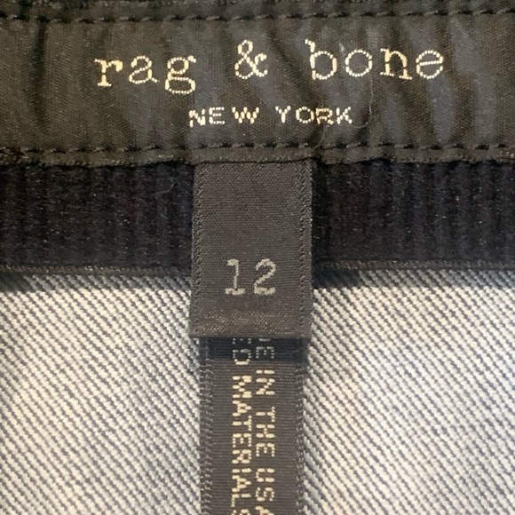 ⭐️EUC⭐️Really Cool Rag & Bone Cropped Skinny Jeans with Back Zip- Size 12 - Picture 4 of 14